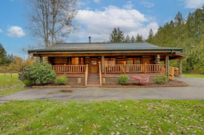 Dog-Friendly Arlington Cabin with Private Hot Tub!